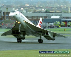 Final Landing at Filton, Bristol 26-Nov-2003 - 16x12